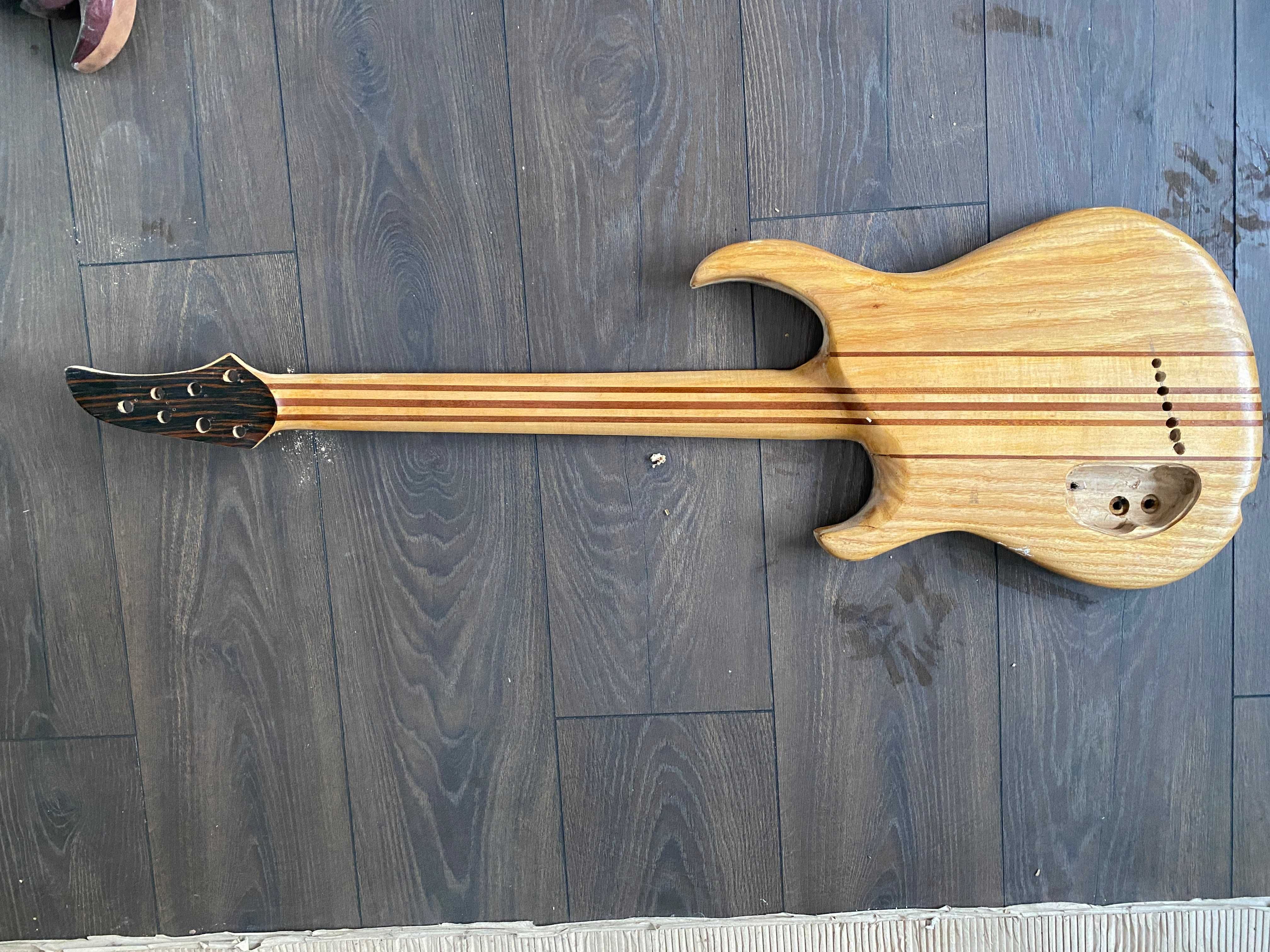 Niedokończona gitara 7 strun