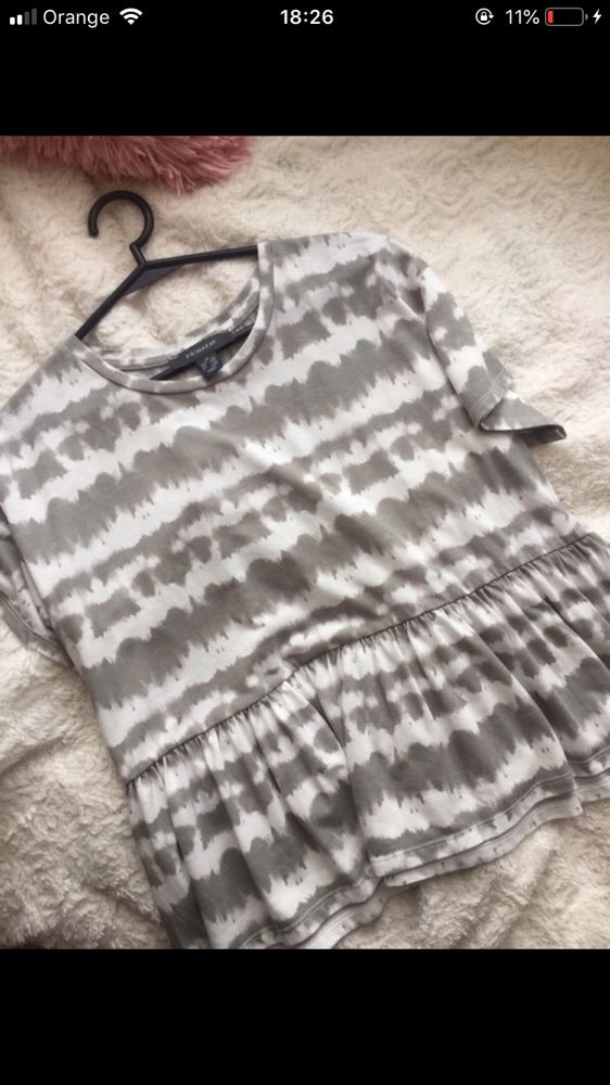 Koszulka t-shirt tie die z falbanką krótki rękaw primark XS/S