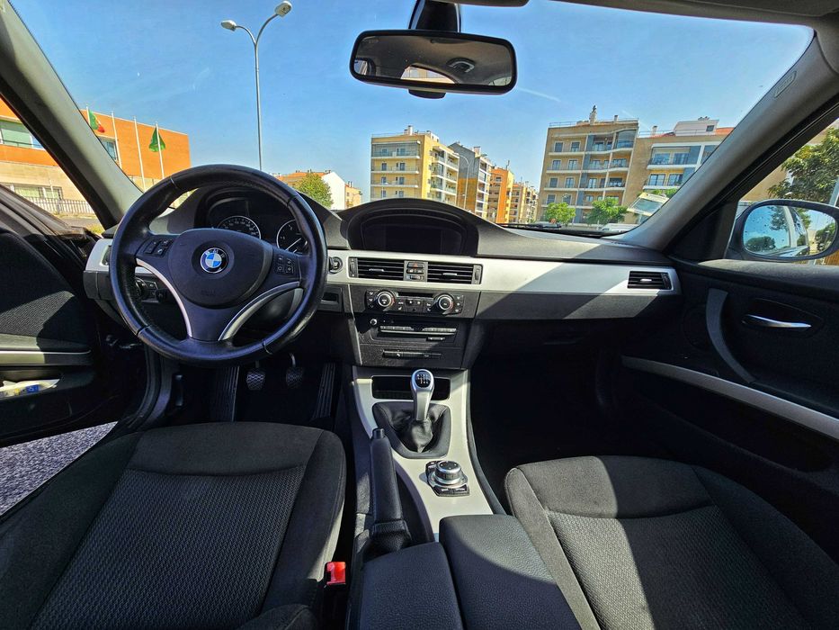 BMW série 3 - 318d - 2010 Nov