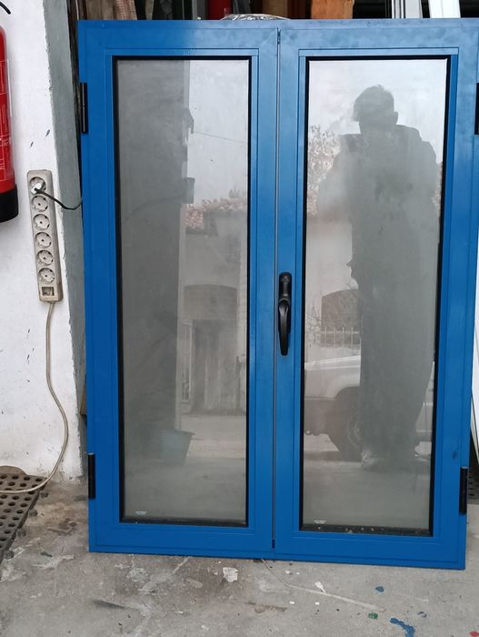 Janela de abrir de 2 folhas