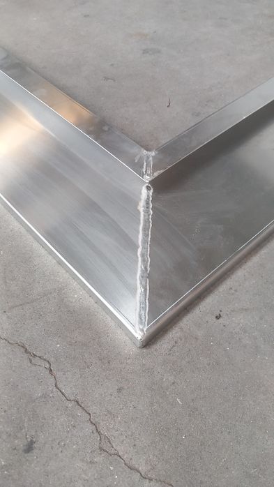 Portões  vedações   gradeamentos    serrelharia