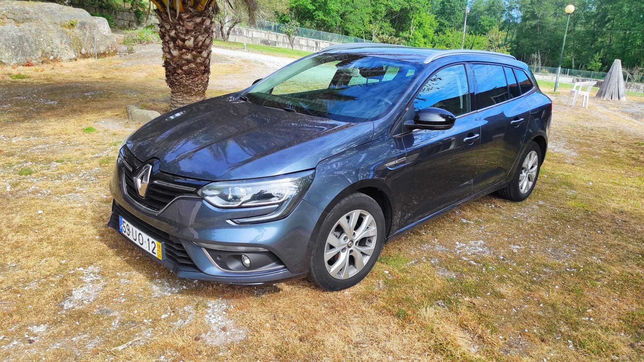 Renault Mégane impecável, económico e com poucos quilômetros.