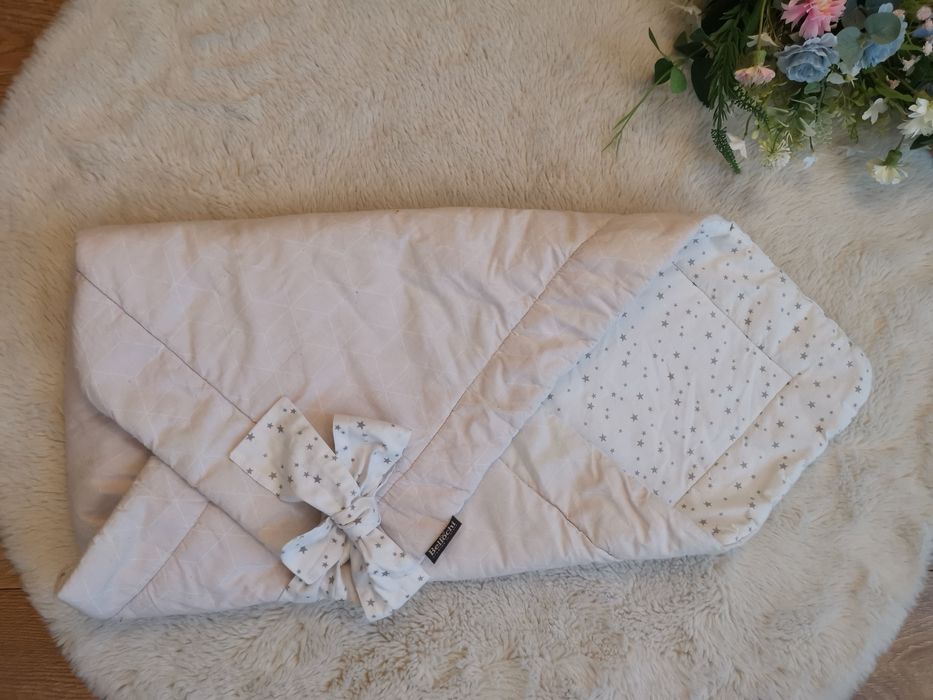 Rożek niemowlęcy bawełniany 75×75 cm wzór aurora marka bellochi