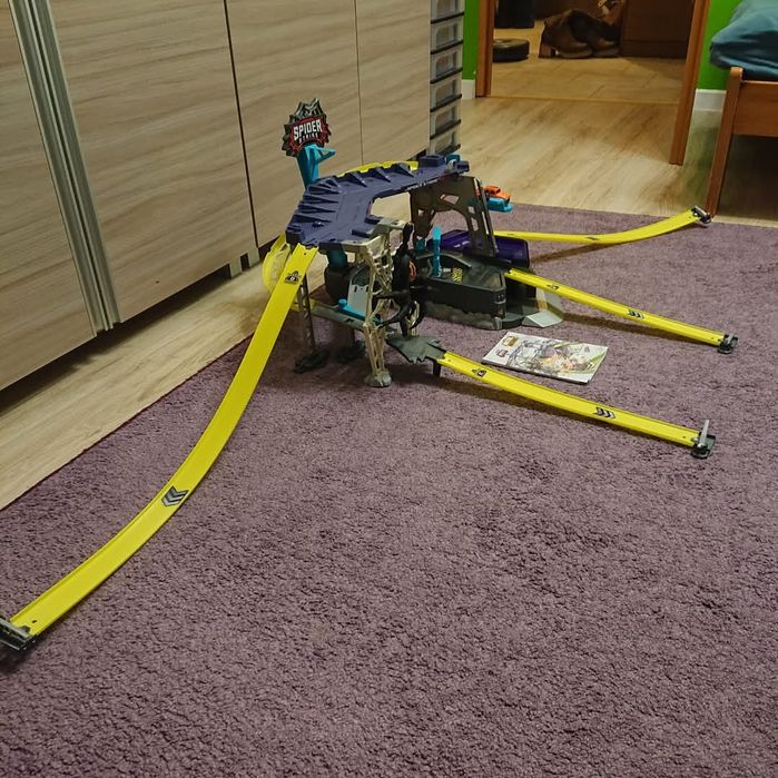 Tor Spider Strike na autka