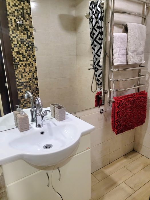 ЦЕНТР ,СДАЁТСЯ ПОСУТОЧНО от хозяина , прекрасная локация!