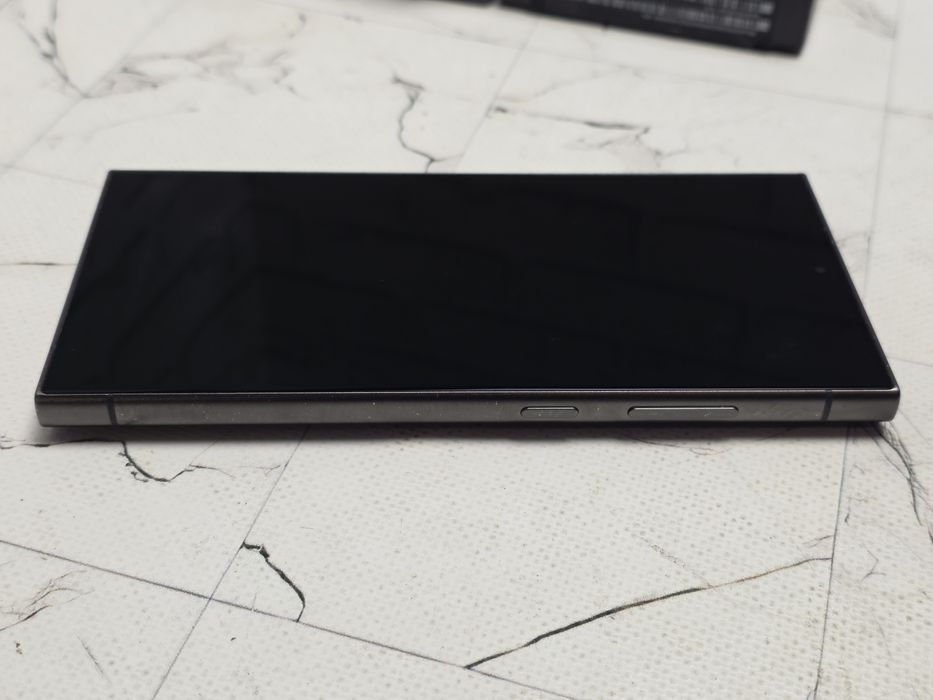 Samsung S24 Ultra 12/256 , 2сім , S928B , без блокувань