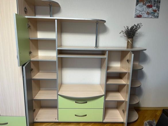 Стильні меблі, в ідеальному стані, підійдуть для двох діток!