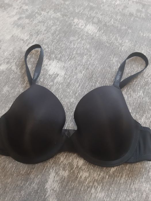 Nowy biustonosz firmy Parfait 70C, odpowiedni na 75B i 65D