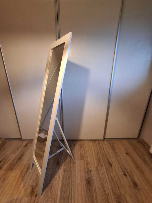 Lustro białe w ramie bardzo dobry stan