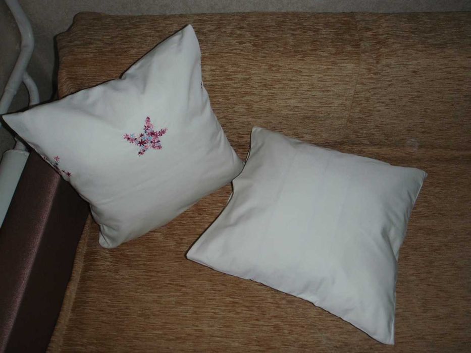 Подушки с наволочками для декора и сна, 45на45 см.