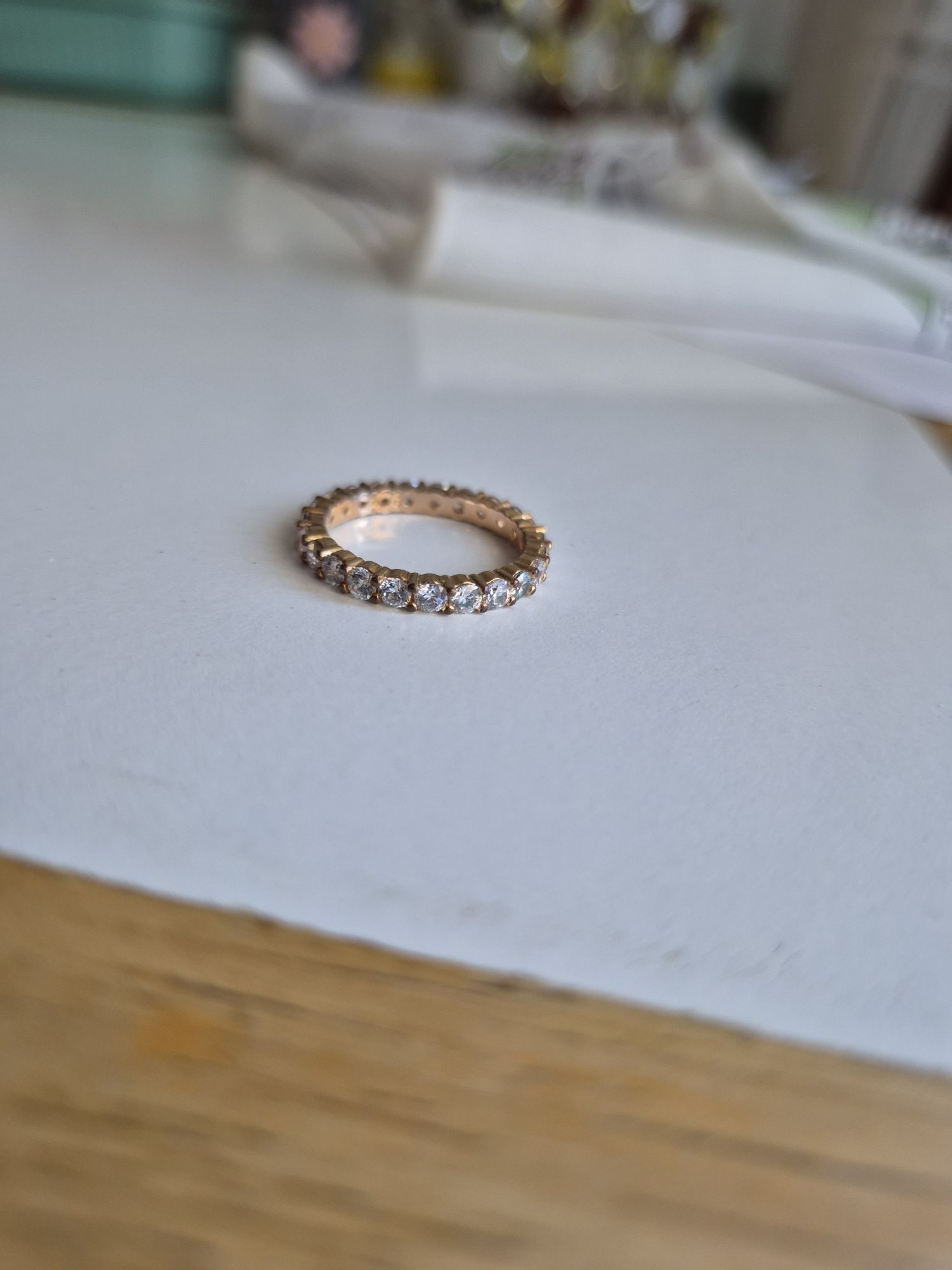 Anel Swarovski rose gold c/ cristais 17mm