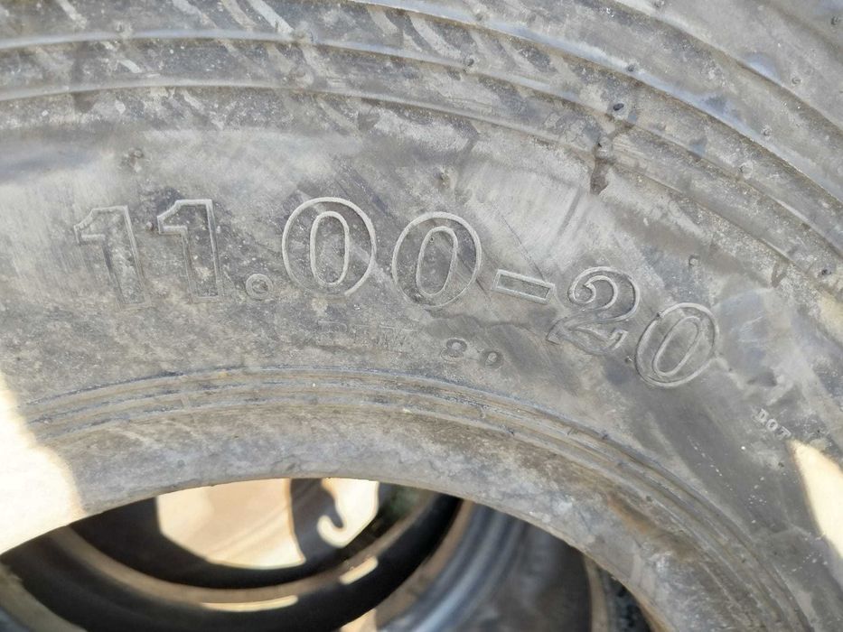 Opony przemysłowe 11.00-20 Advance walec drogowy