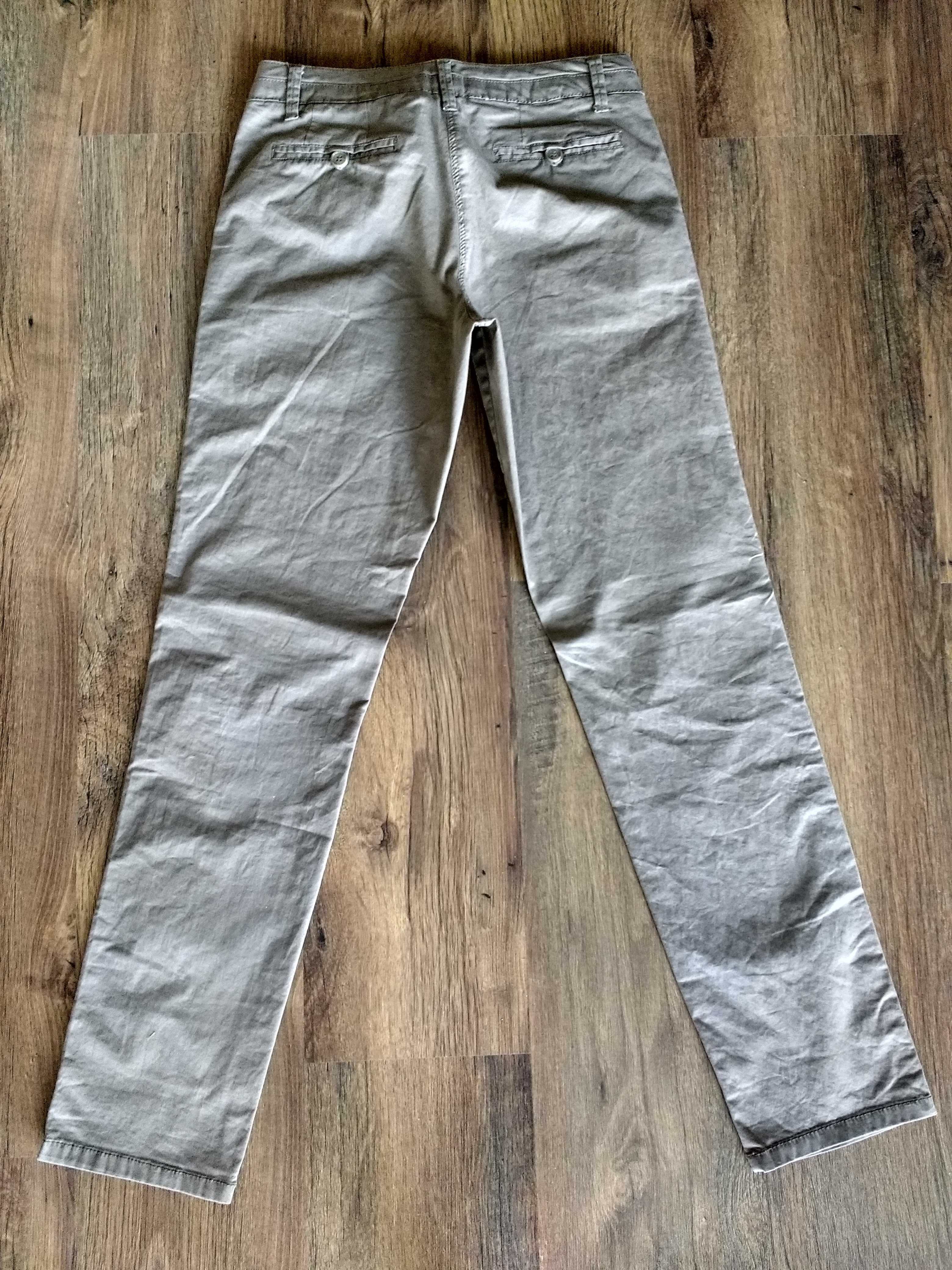 Beżowe spodnie chino Promod – rozmiar 38