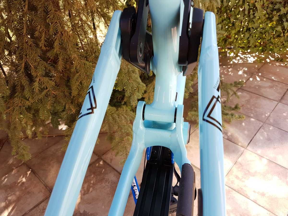 rama Commencal META TR V4, Staff Edition, rozmiar M