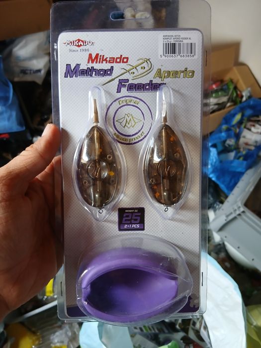 Zestaw nowych koszyczków method feeder 25g