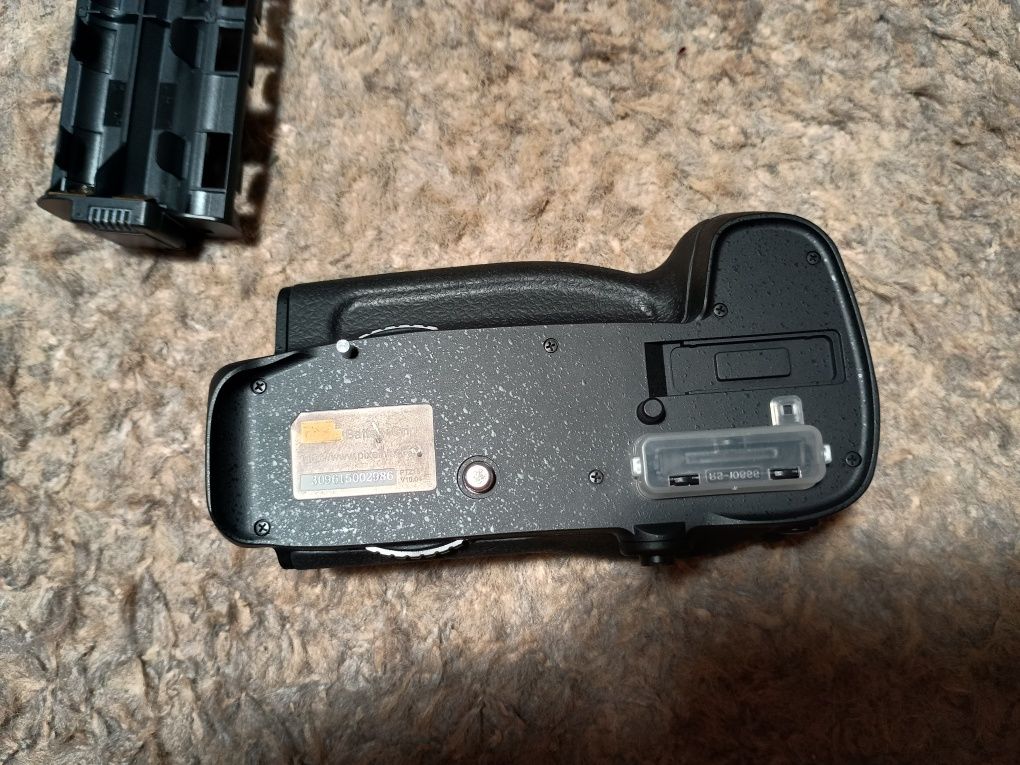 Battery pack nikon d600