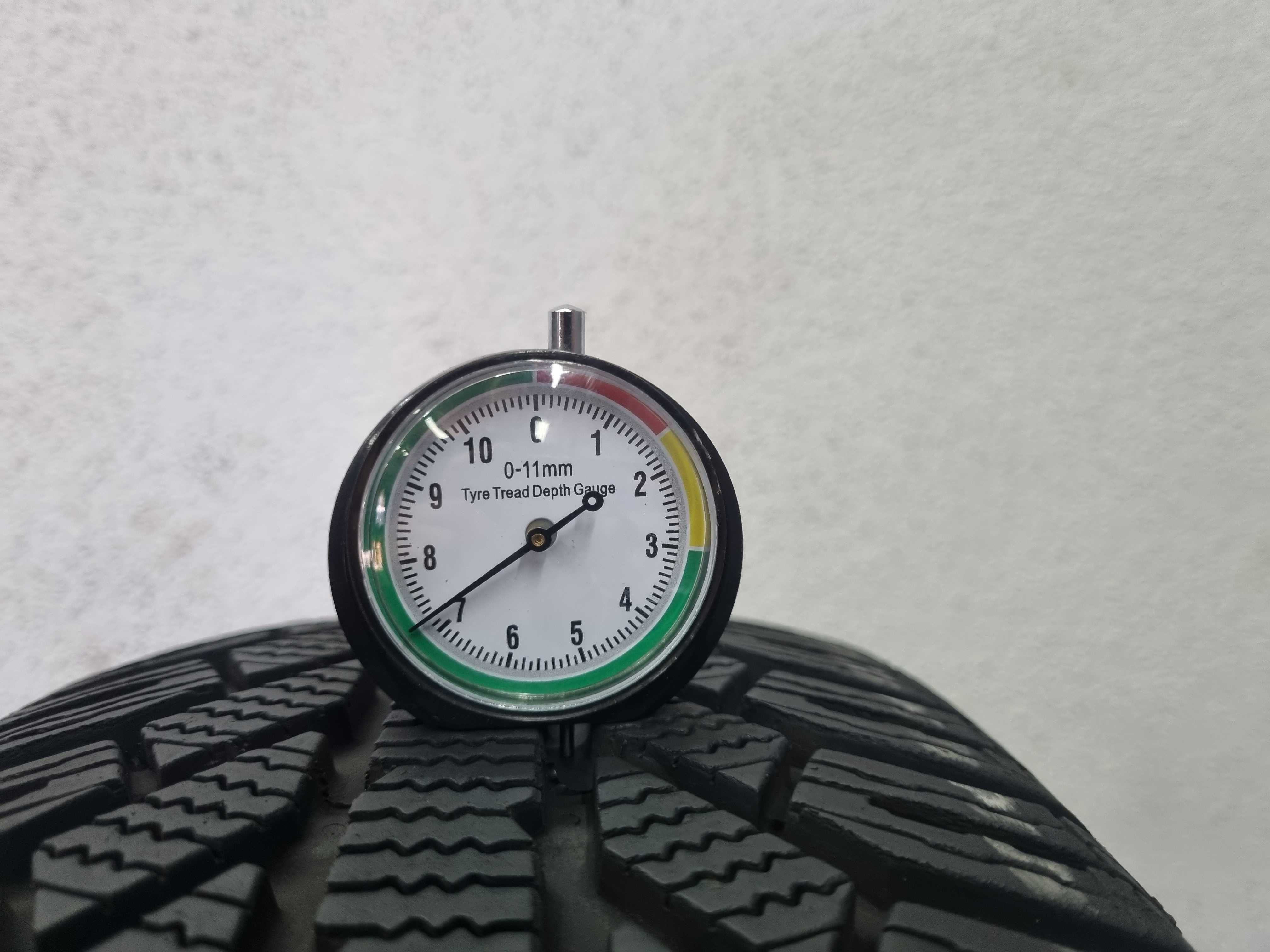 195/65/15 91T Semperit Master-Grip 2 Dot.3318R