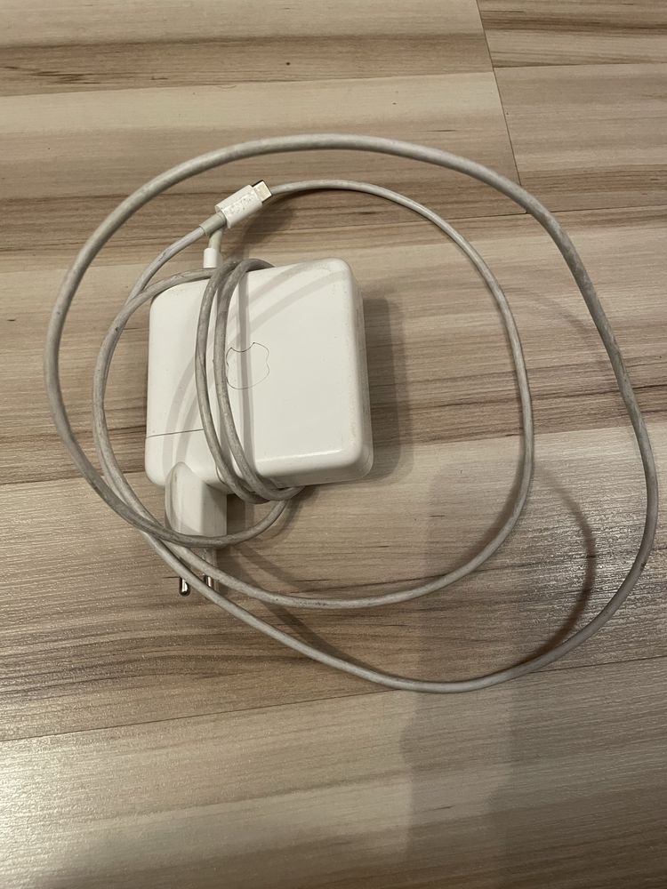 MacBook PRO 16’ 2019 /Bardzo wydajny i w bardzo dobrym stanie/