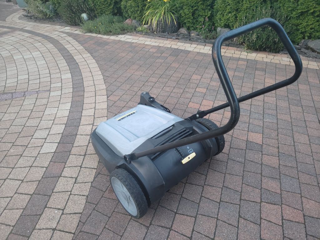 Zamiatarka Karcher Professional 70/20 C