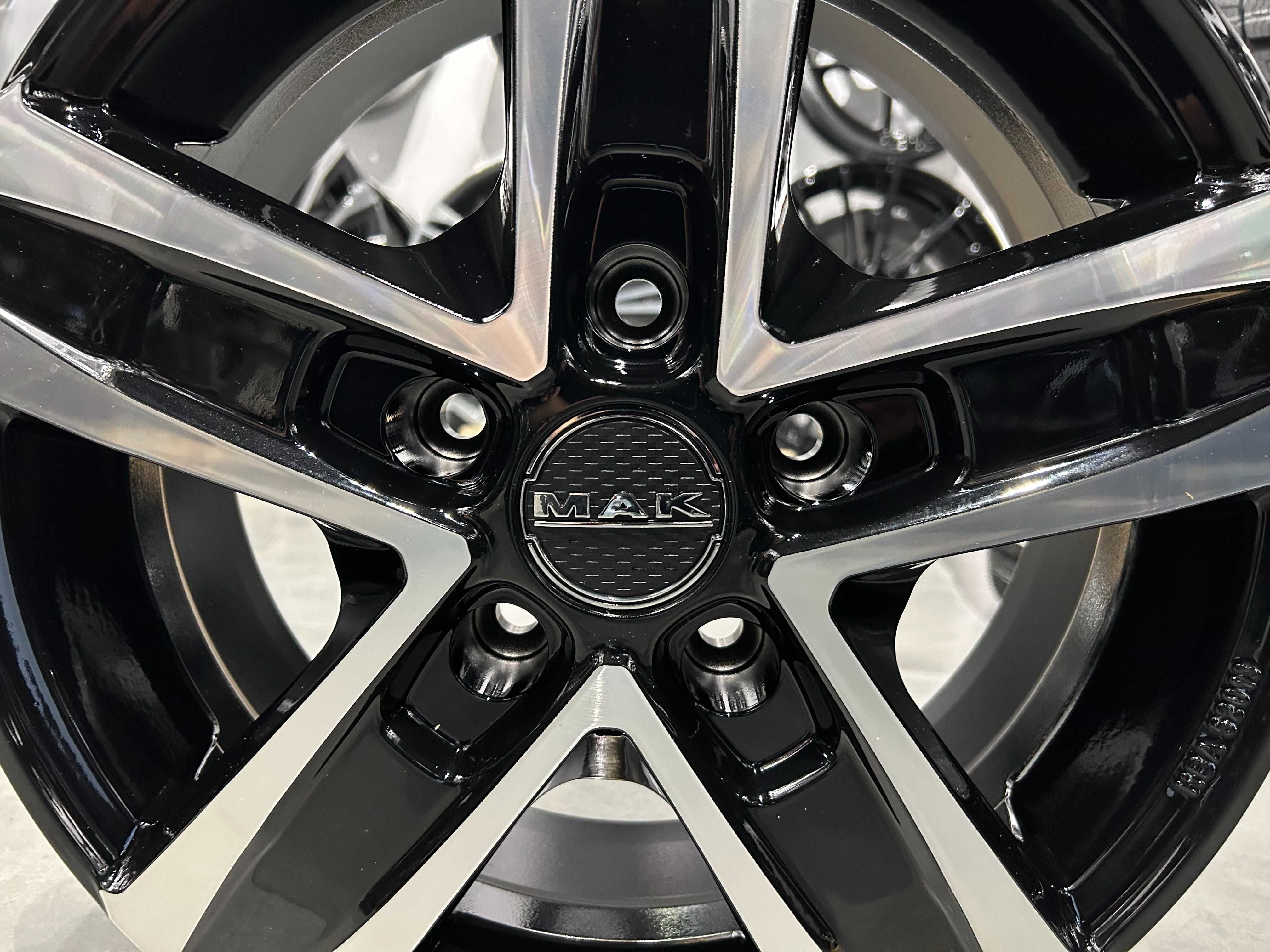 Felgi MAK STONE 16 5x120 ET50 65.1 VW Transporter T5 T6 T7 Multivan
