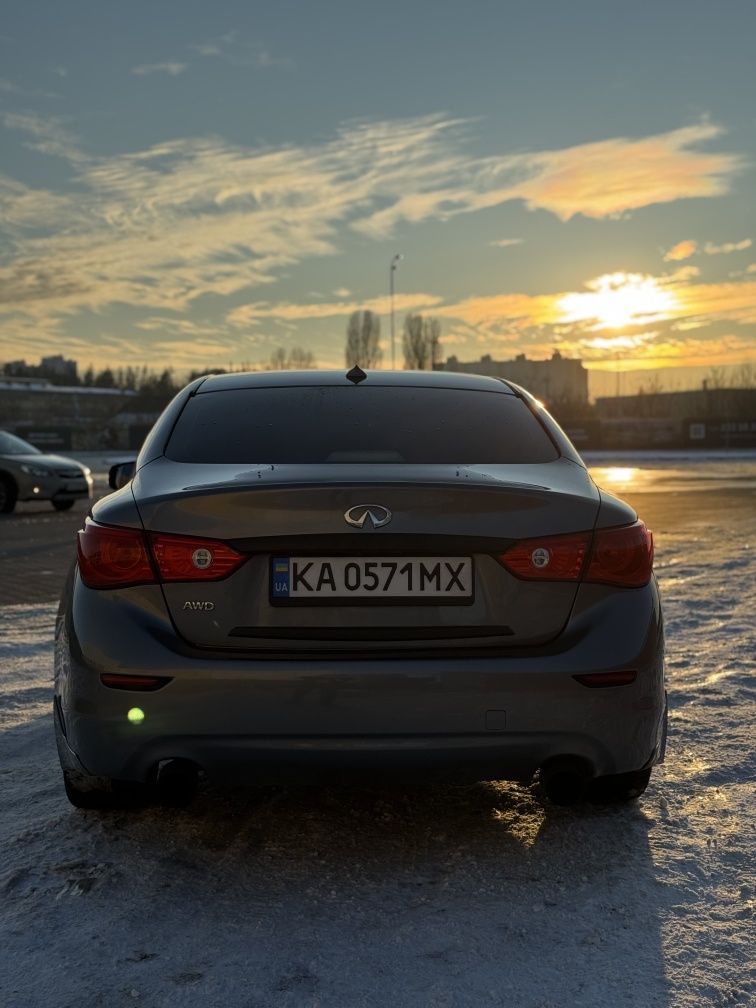 INFINITI Q50 Red Sport 400