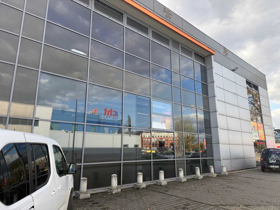 Lokal handlowy w Centrum Handlowy King Square do wynajęcia