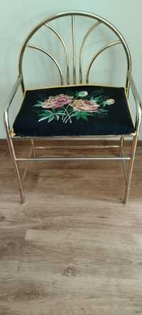Krzesło stylowe siedzisko haftowane złote