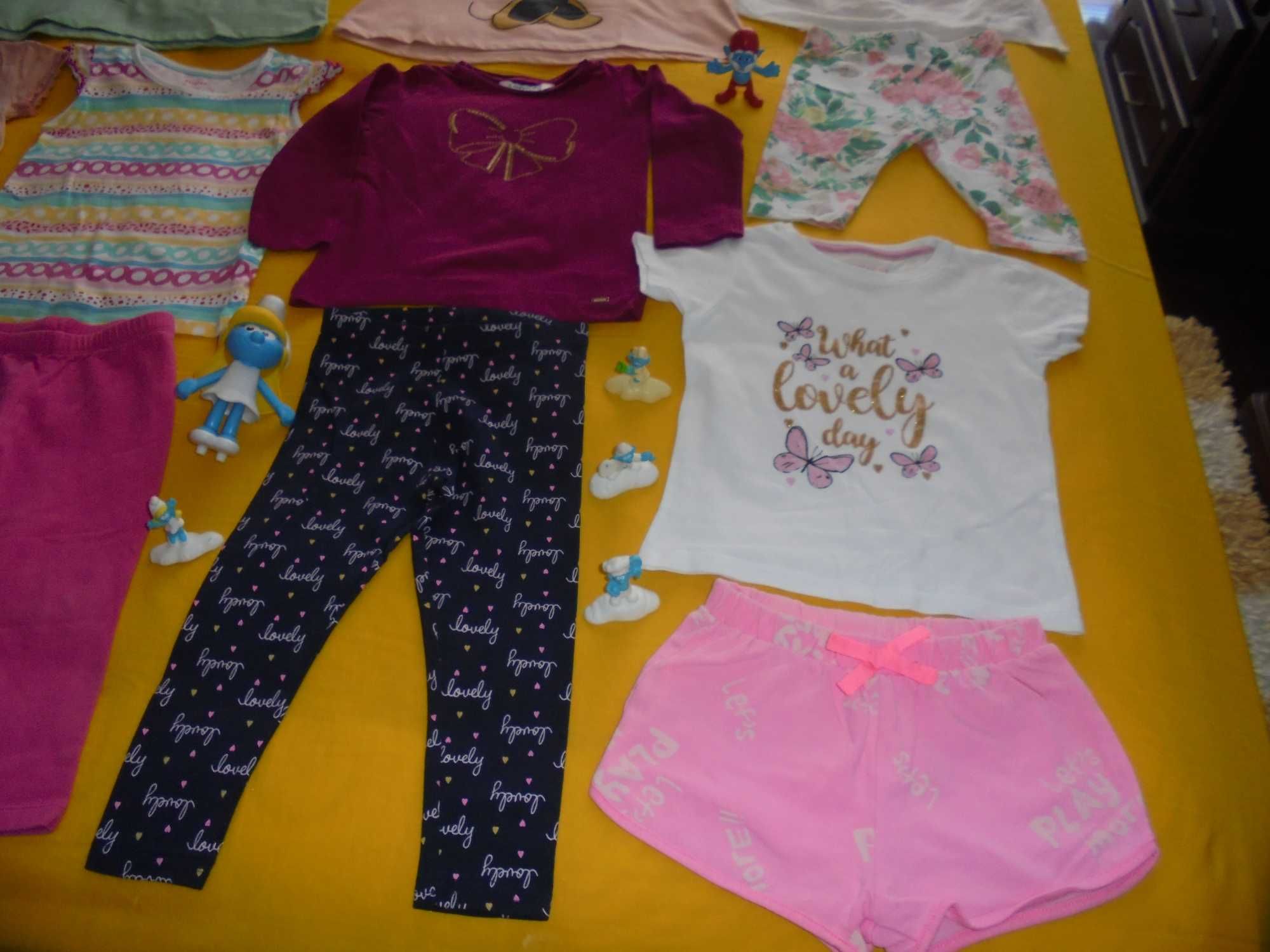 lote de roupa de menina os brinquedos