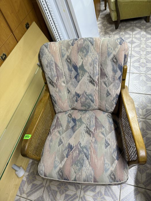 Fotel Holenderski tapicerowany z plecionką rattanową – DOWÓZ DO DOMU