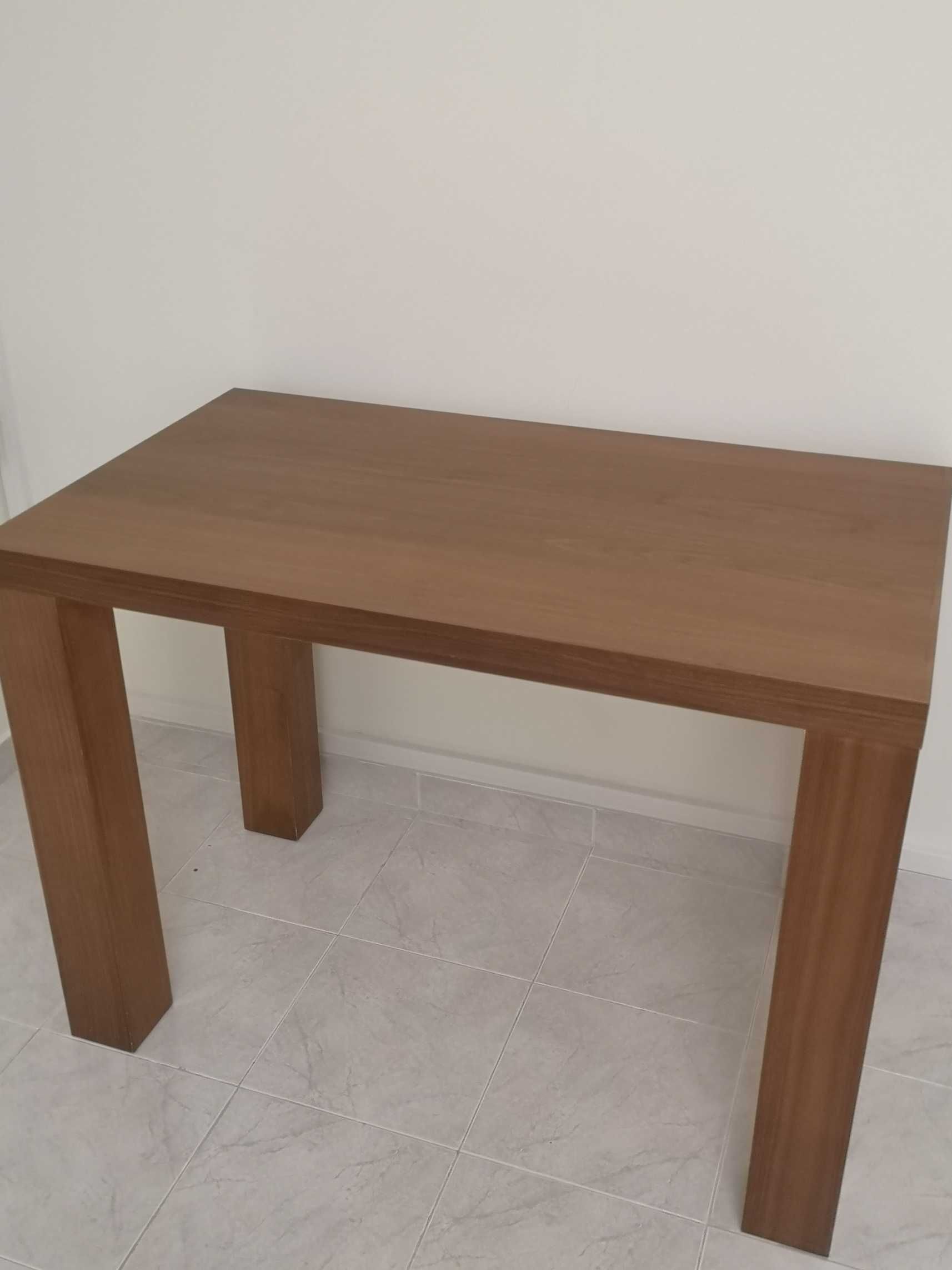Mesa cor nogueira Bo Concept 102x60x74cms