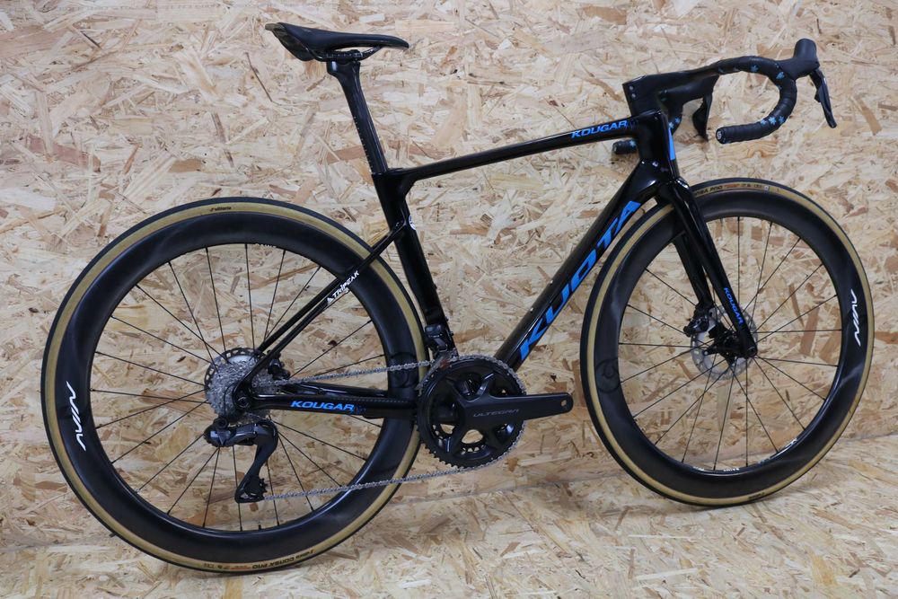 Bicicleta carbono Kuota Kougar Air - Grupo e Rodas novas - Di2 12
