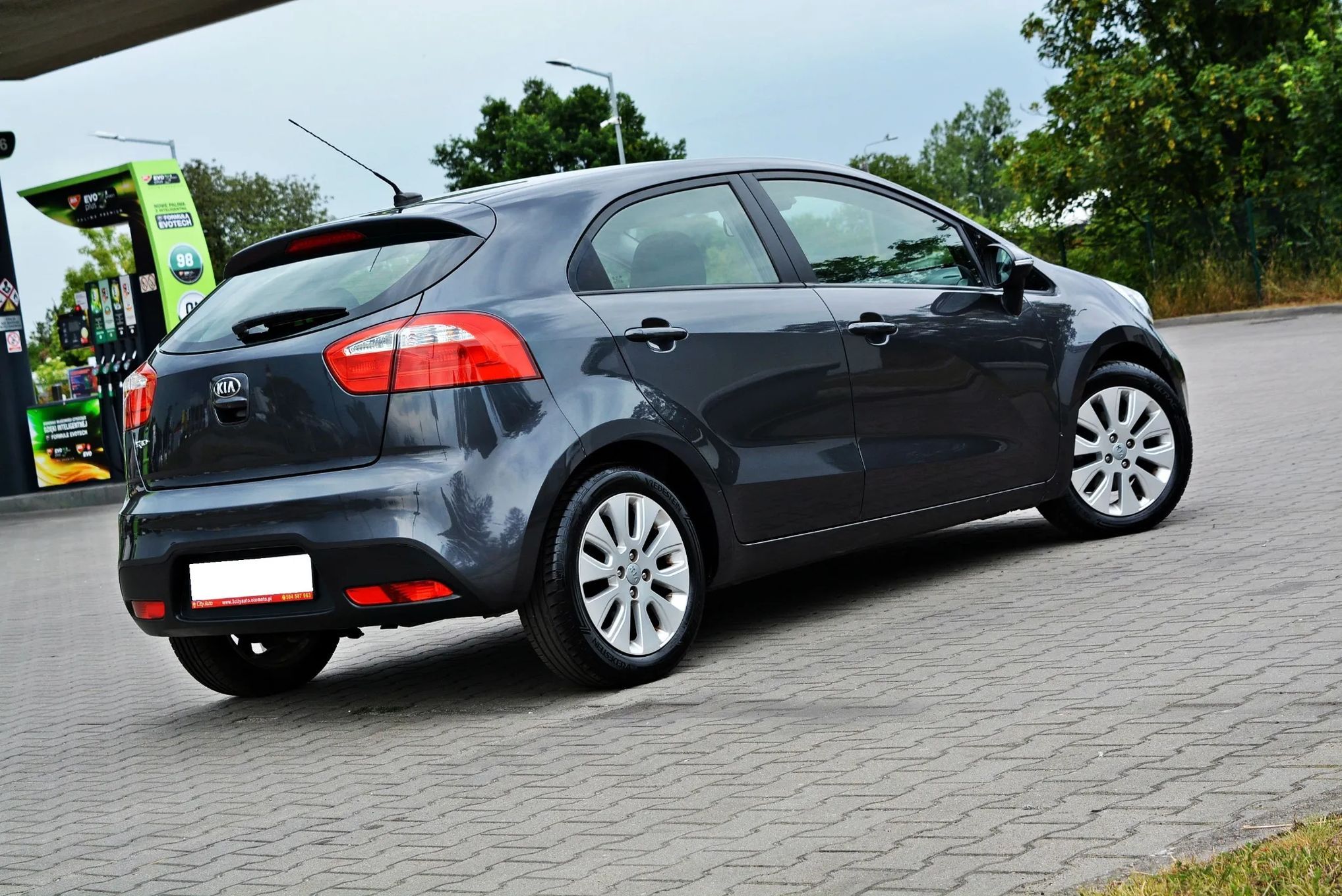 Kia Rio Nawigacja, Kamera cofania, Klimatyzacja