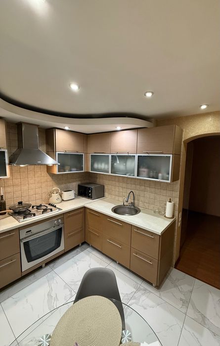 Продам в центре 3-х комнатную квартиру г. Павлоград