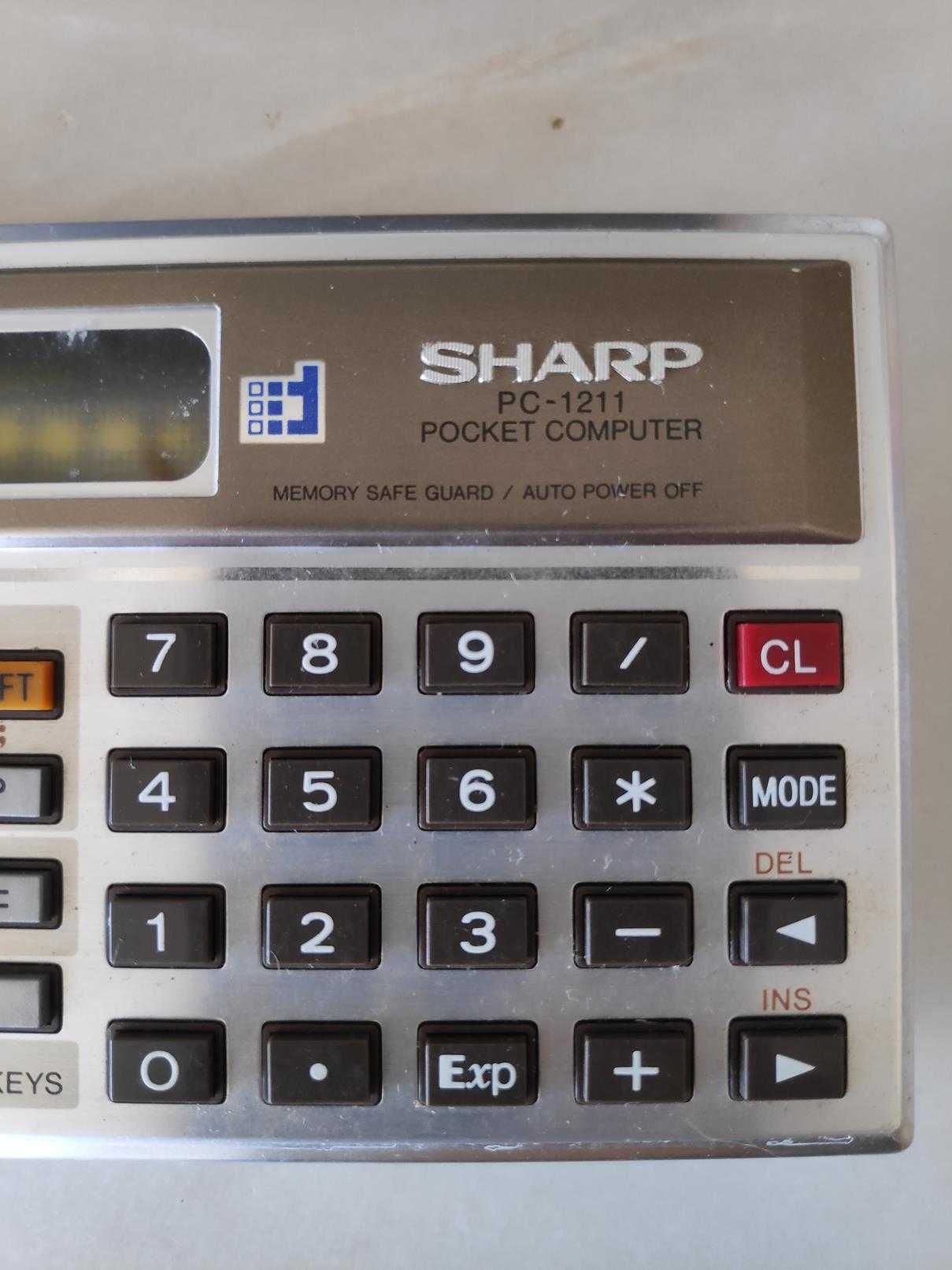 Pocket PC SHARP PC-1211 e interface de impressora e cassete CE-122