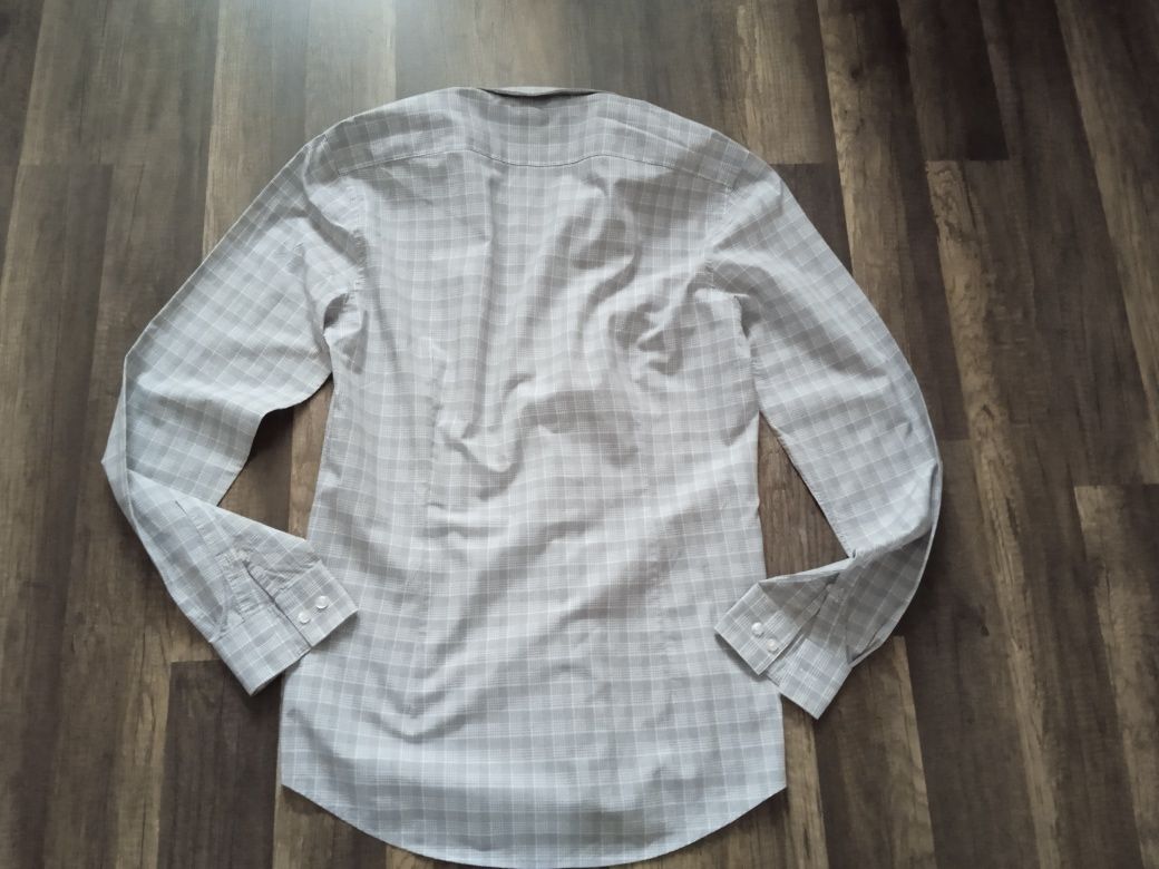 świetna koszula Calvin Klein fitted , super stan