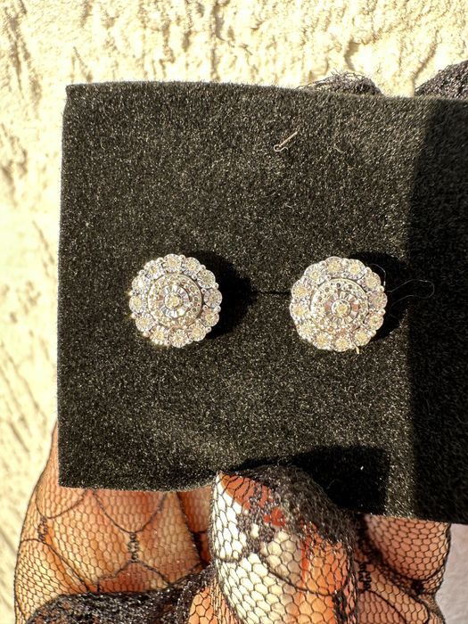 Срібні пусети з діамантами