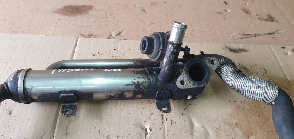 Chłodniczka spalin zawór EGR VW Passat B6 2.0 TDI 03G131512S