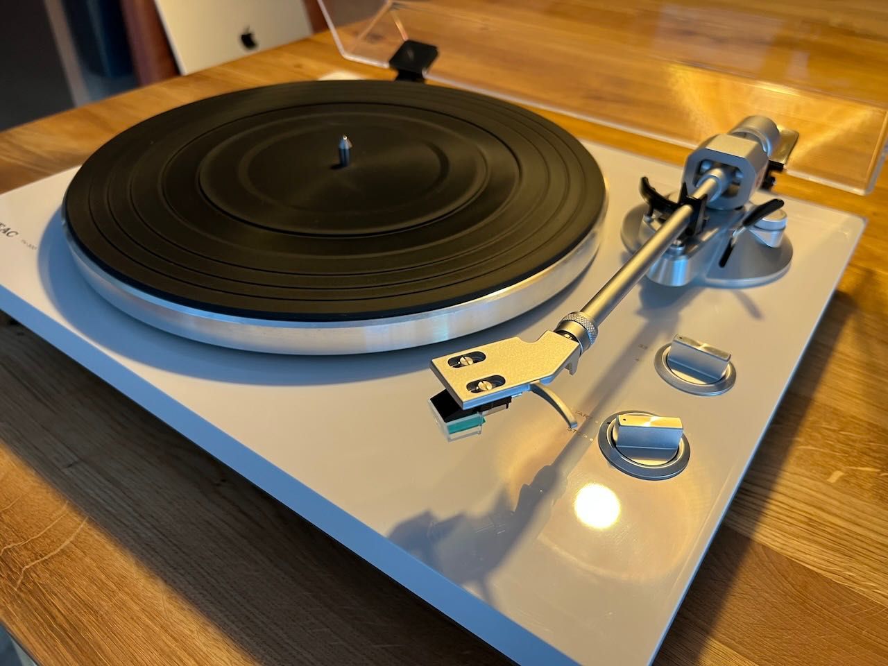 Gramofon Teac TN-300