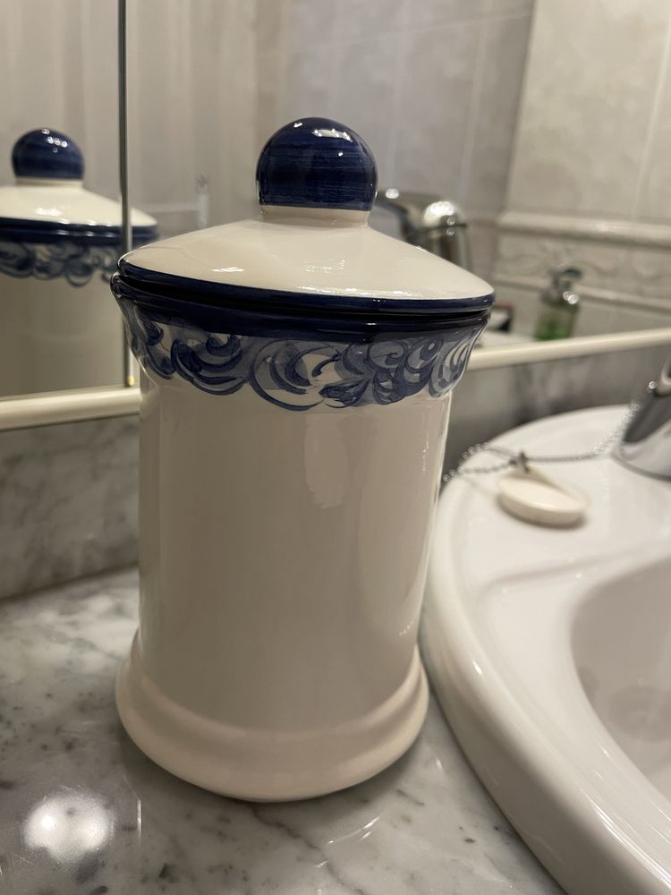 Saboneteira + copo + recipiente para algodão cerâmico
