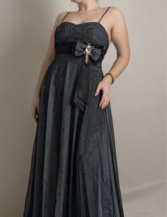 Сукня вечірня