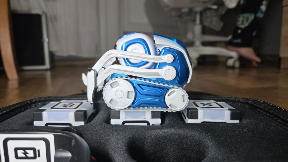 Лимитированная версия робота Cozmo Anki (синий)