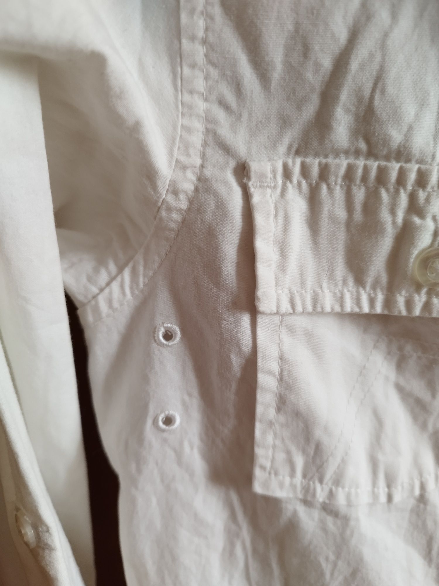 Biała koszula wizytowa z nadrukiem 140, długi, krótki rękaw
