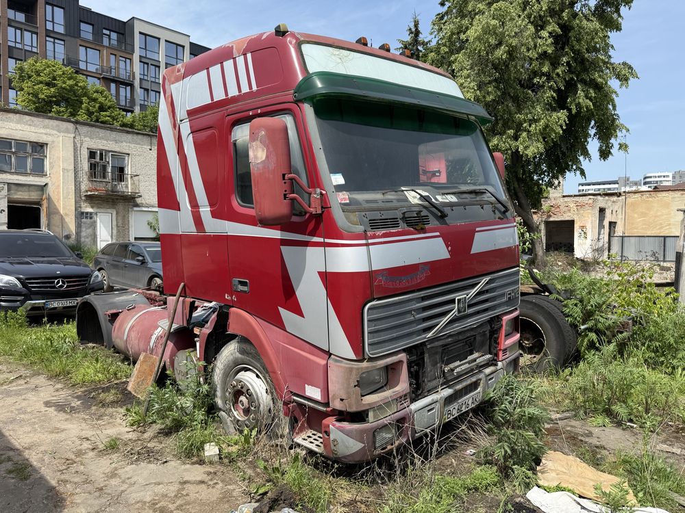 Volvo FH12 тягач