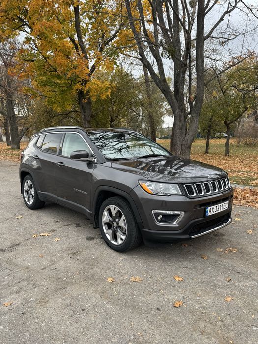 Продам  автомобіль  Jeep Compass