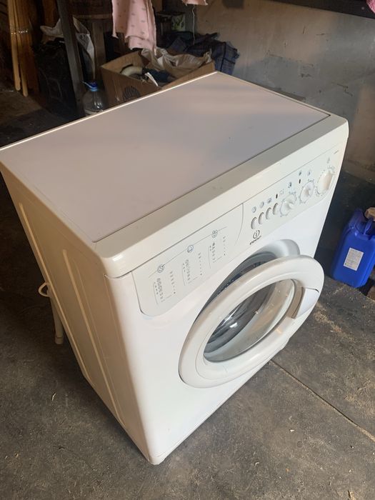 Стиралка індезит ,мабудь сама надійна