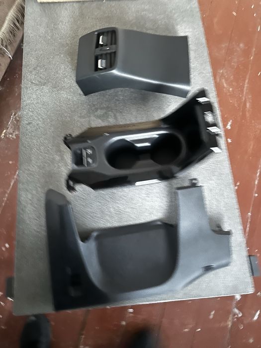 Plastiki corolla e21