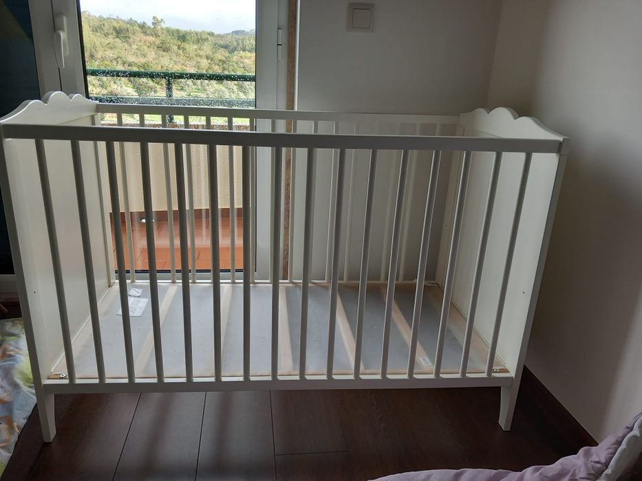 Berço de grades  IKEA