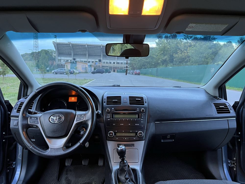 Toyota Avensis T27  2.0 дизель (d4d) 2010рік