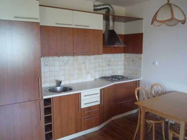 Nowa Praga, 2 umeblowane pokoje, 41 m2, balkon, piwnica