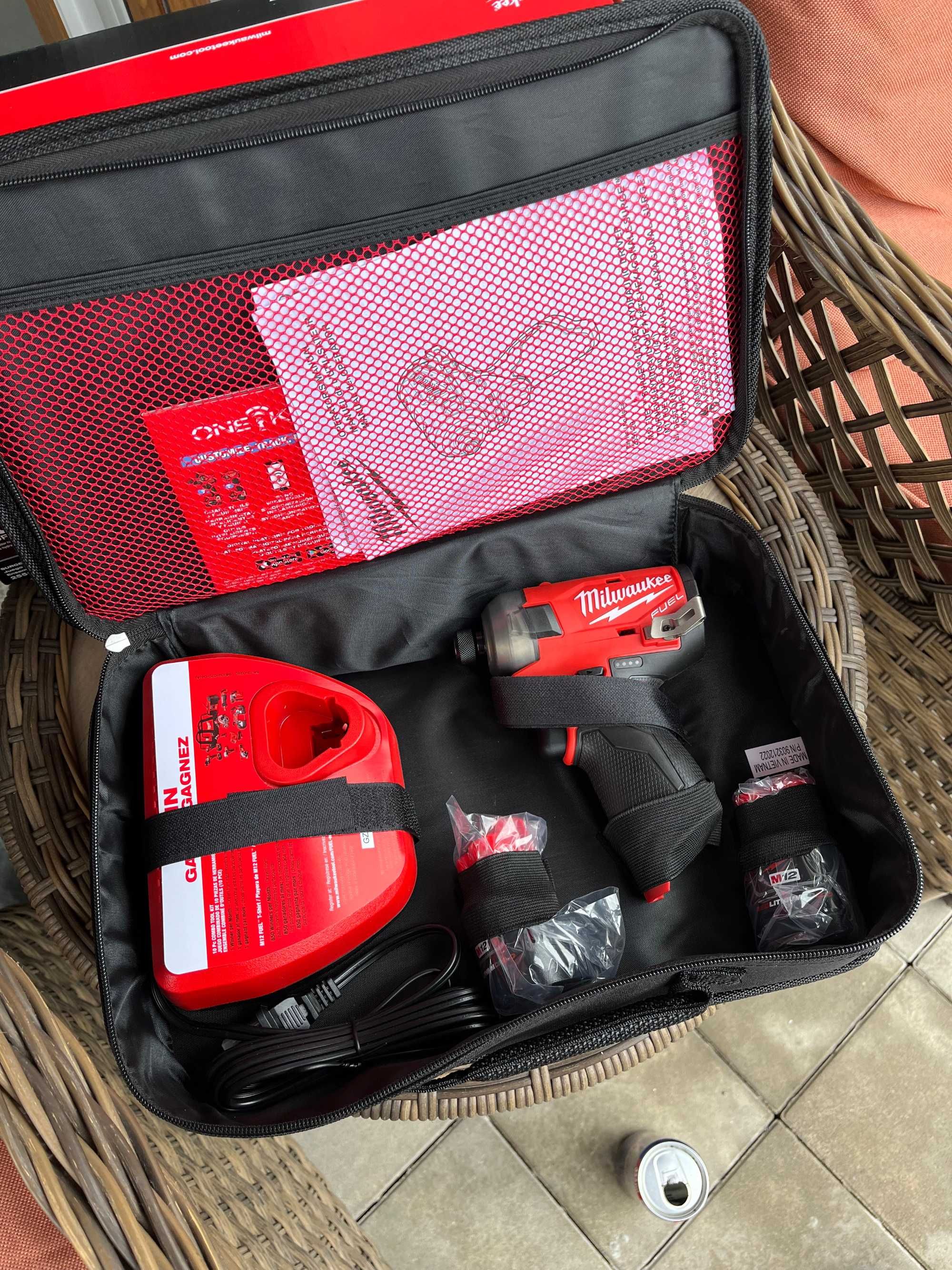 MILWAUKEE m12 zestaw surge FQID-0